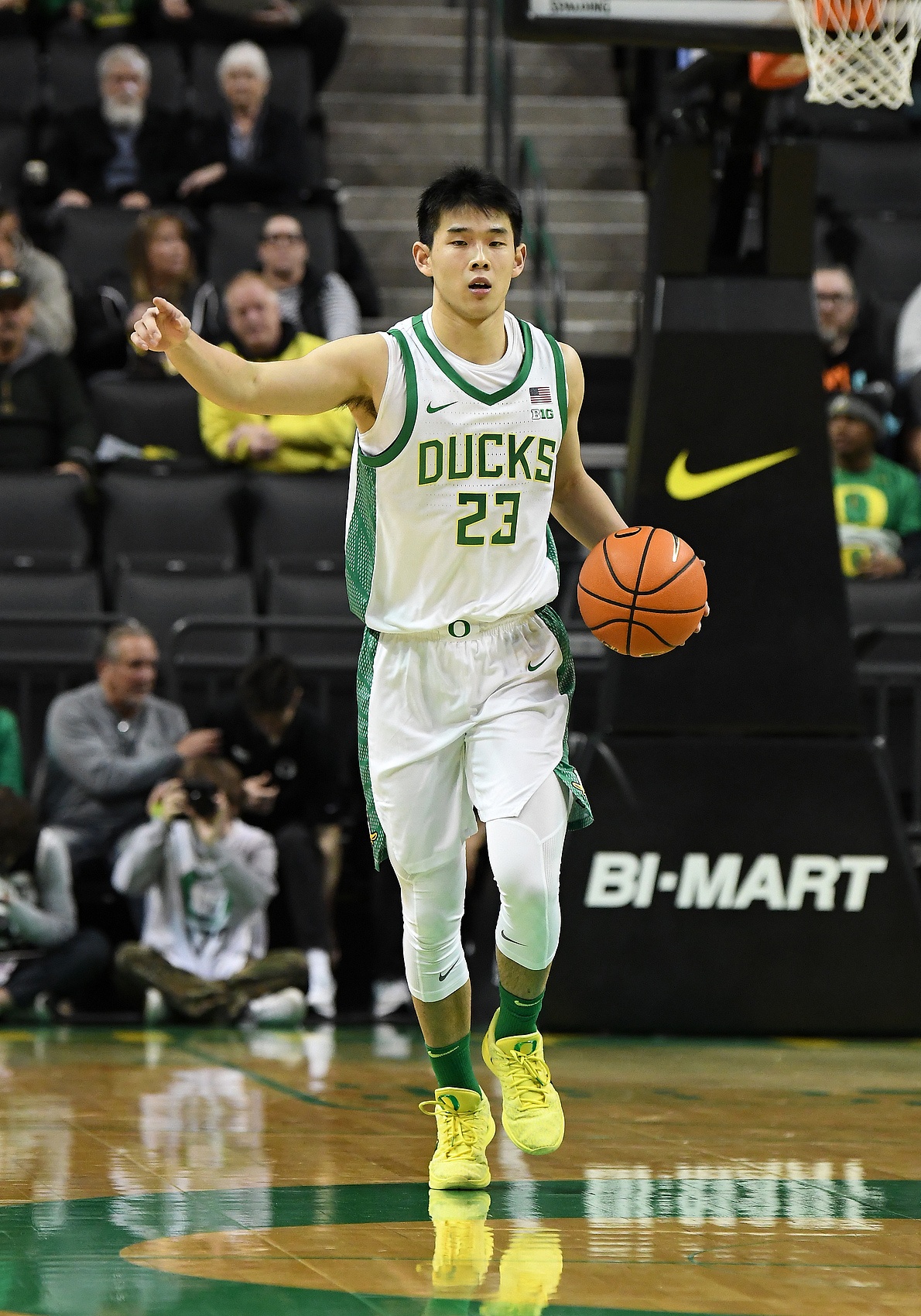 永利官网-6罚全进~NCAA：林葳飚中压哨三分带领俄勒冈反超 半场砍11分2助攻