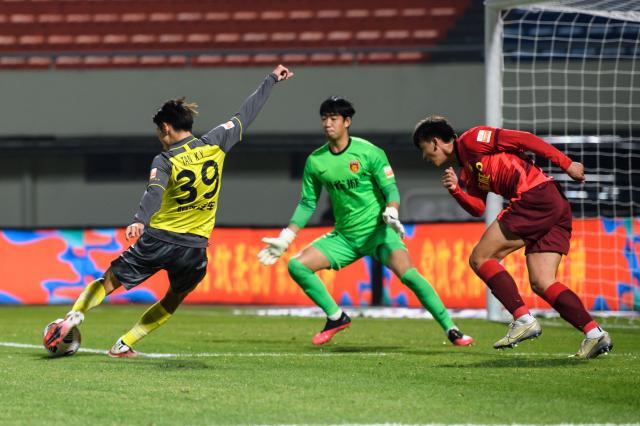 yl7703永利-5小将登场包揽两粒进球 年轻化的广州队未来可期