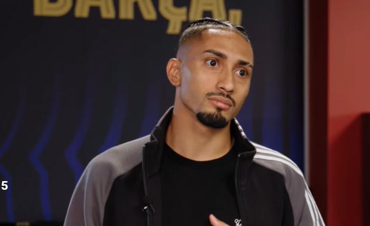 yl7703永利-拉菲尼亚：亚马尔爱玩手机经常熬夜玩；维尼修斯喜欢打扮自己